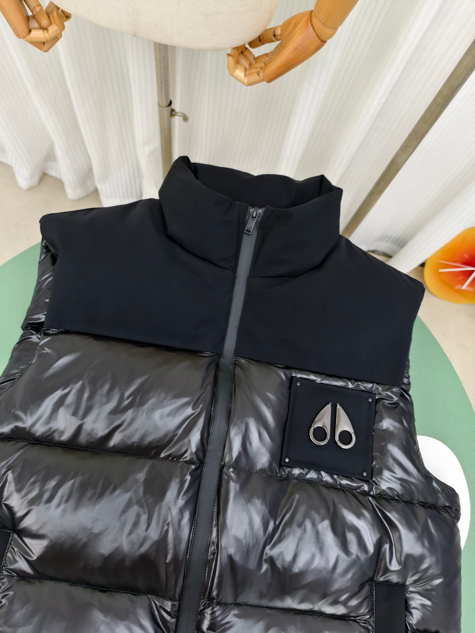 Moose Knuckles Victory Peak Vest Moose Knuckles Victory Peak Vest
